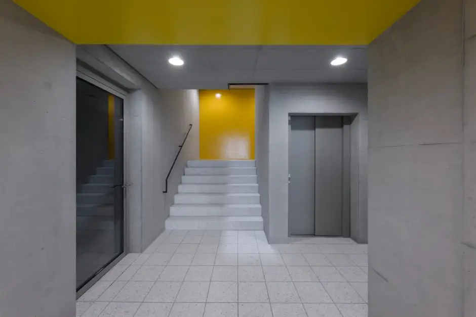 G62 Foto Innen Treppenhaus 05